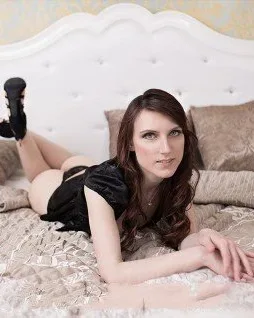 Photo from listing “Amy - FameEscort”, age 25