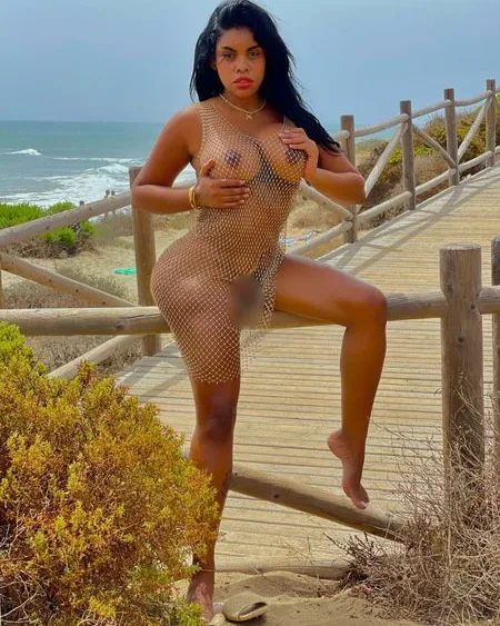 Photo from listing “Rihanna”, age 30