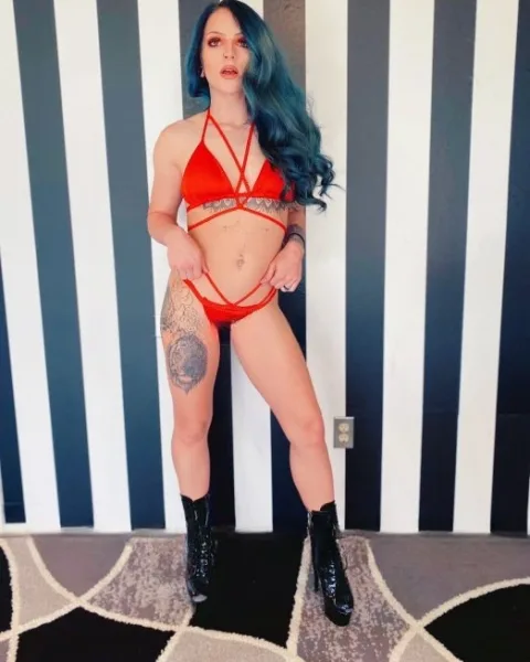 Photo from listing “Famelia”, age 26