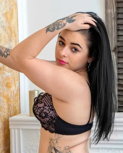 Photo from listing “Lili ** NEU**”, age 19