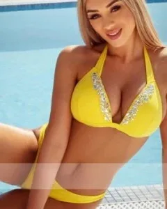 Photo from listing “Cassie”, age 26