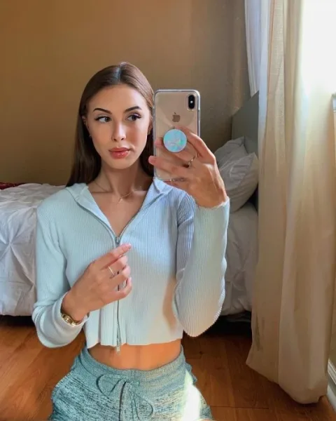Photo from listing “Lamia”, age 26