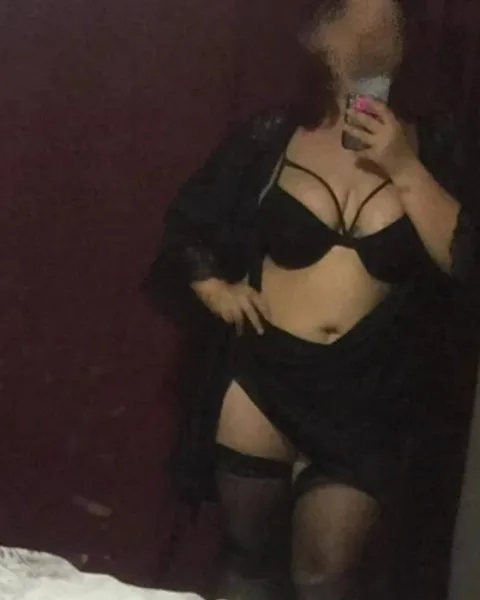 Photo from listing “Alexia”, age 25