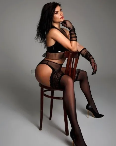 Photo from listing “Viki”, age 27