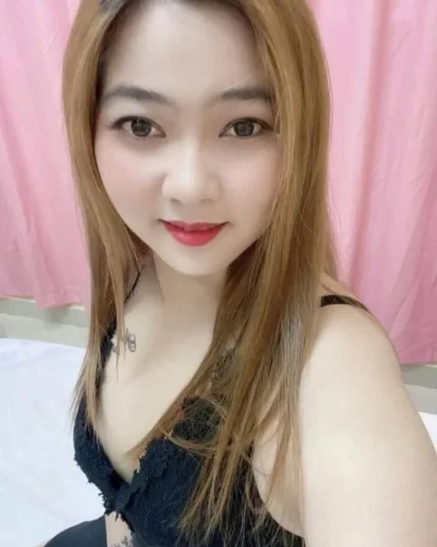 Photo from listing “Lisa”, age 23