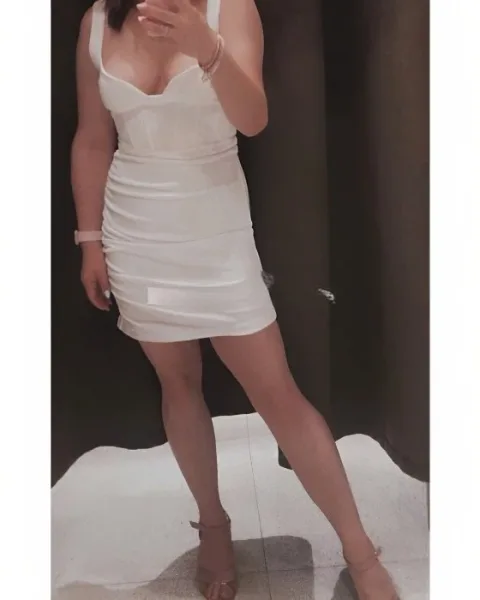 Photo from listing “Julia”, age 27