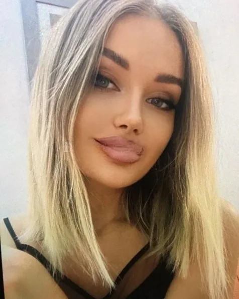 Photo from listing “Angela”, age 24