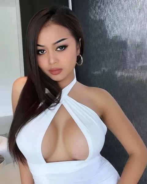 Photo from listing “Riana”, age 22