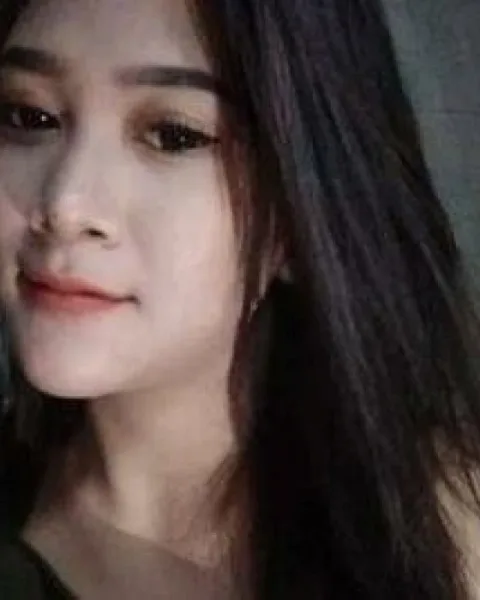 Photo from listing “Nadia”, age 24