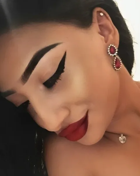 Photo from listing “Valeria”, age 25