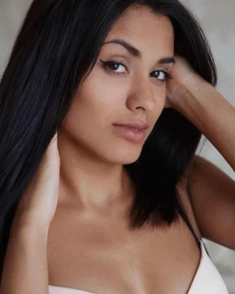 Photo from listing “Nadia”, age 28