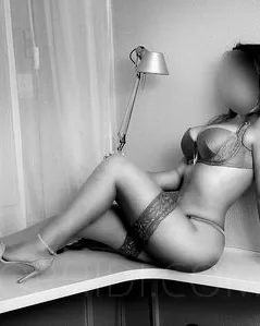Photo from listing “Kamilia”, age 32