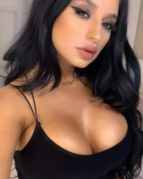 Photo from listing “Kelly”, age 23