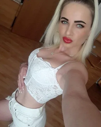 Photo from listing “Raysa”, age 20