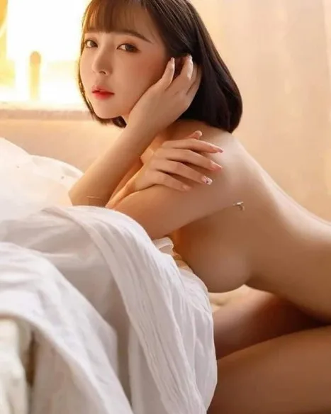 Photo from listing “Donut”, age 21