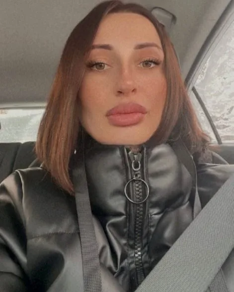 Photo from listing “Holly”, age 26
