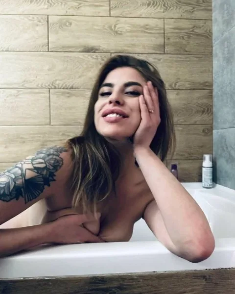Photo from listing “Barbara”, age 23