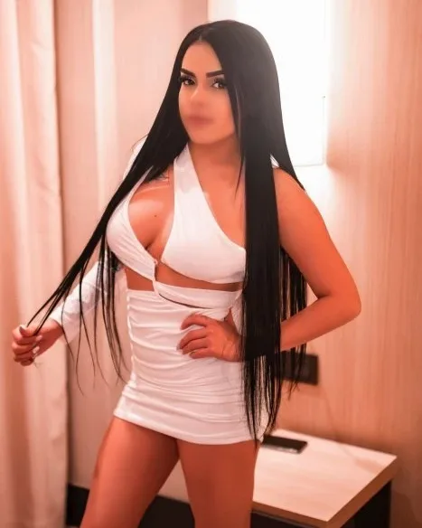 Photo from listing “Julia”, age 26