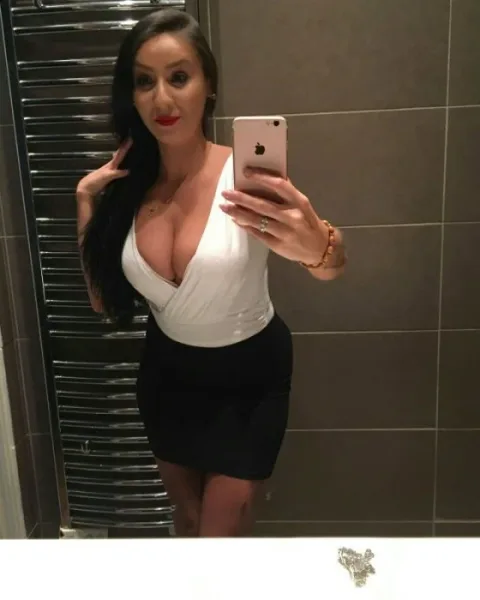 Photo from listing “Amanda”, age 31