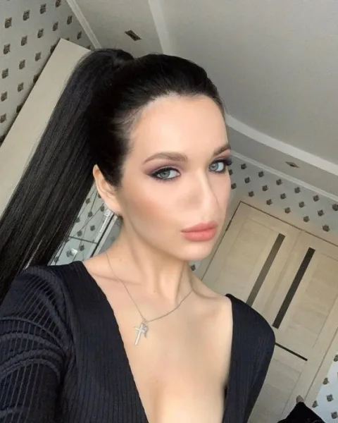 Photo from listing “Andeana”, age 21