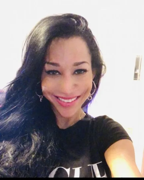 Photo from listing “Suzana Pires”, age 34
