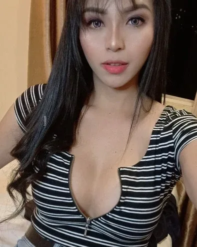 Photo from listing “Rebecca”, age 29