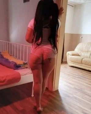 Photo from listing “Mariana Dominant”, age 28
