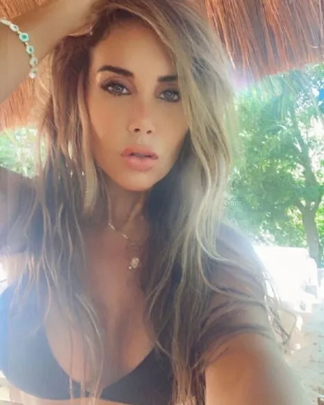 Photo from listing “Carla”, age 26