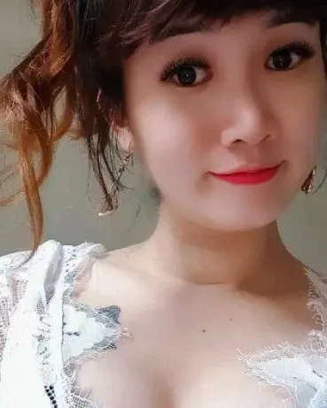 Photo from listing “Jenny”, age 24