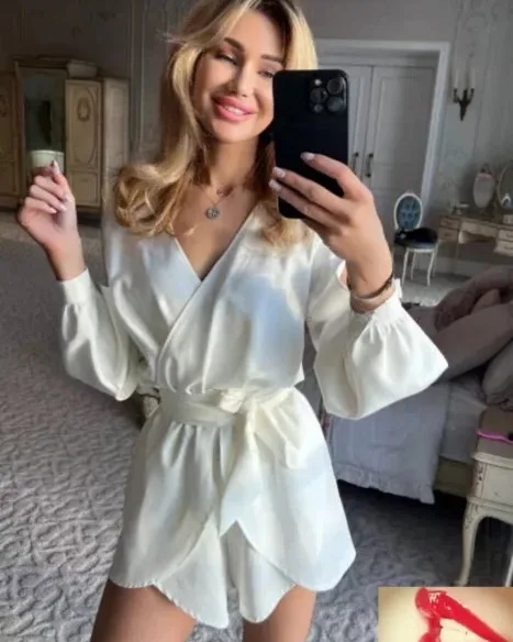 Photo from listing “Alis”, age 24