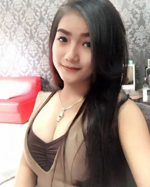 Photo from listing “Fina”, age 24