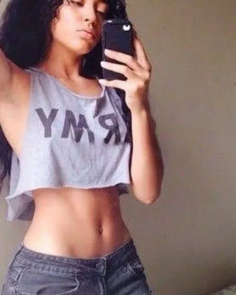 Photo from listing “Zahra”, age 27