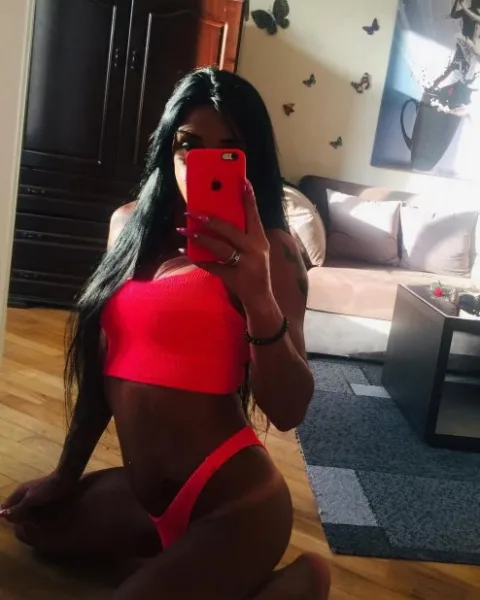 Photo from listing “Leyla”, age 27