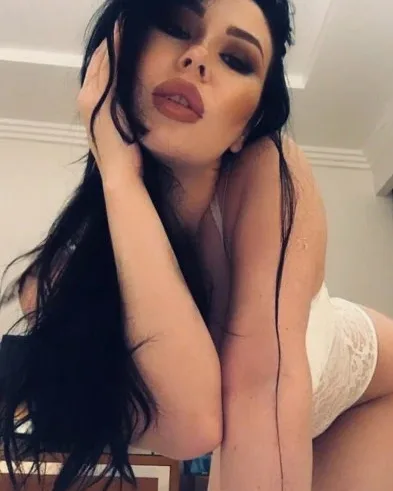 Photo from listing “Mira”, age 29