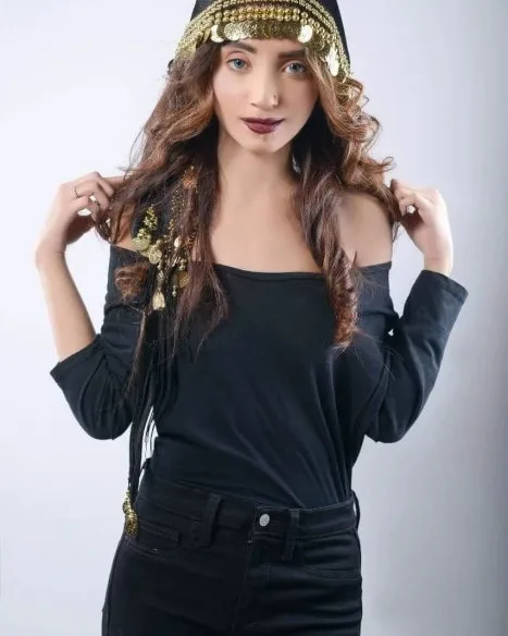 Photo from listing “Alvisha”, age 25