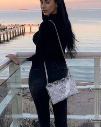 Photo from listing “Berda”, age 20