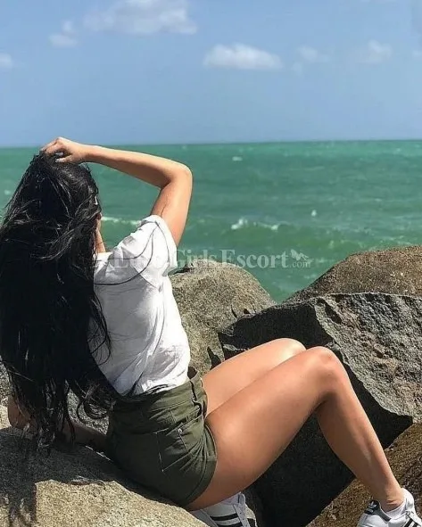 Photo from listing “Luisa”, age 29