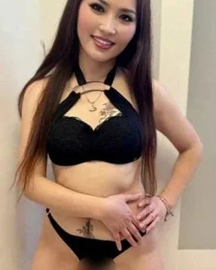 Photo from listing “Lucy Hubsche Thailanderin”, age 33