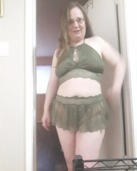 Photo from listing “Feona”, age 48