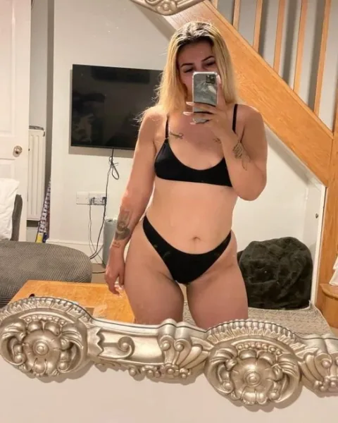 Photo from listing “Anne”, age 26