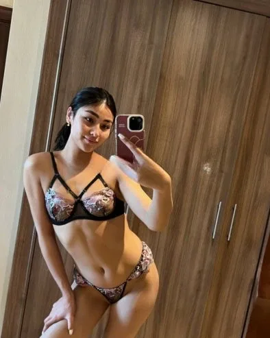 Photo from listing “Aya”, age 21