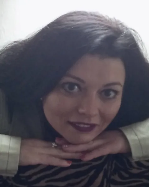 Photo from listing “Olivia 28”, age 30