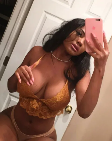Photo from listing “linda”, age 28
