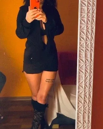 Photo from listing “Oriana”, age 35