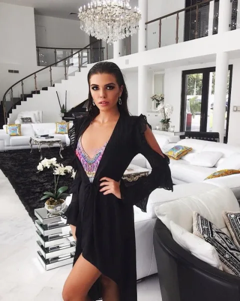 Photo from listing “Tomara”, age 27