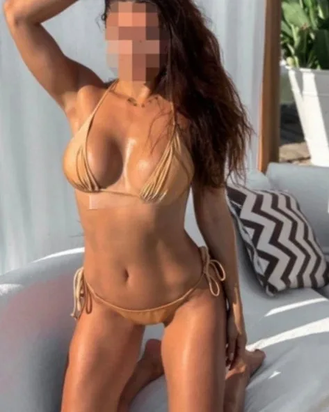 Photo from listing “Adriana”, age 28