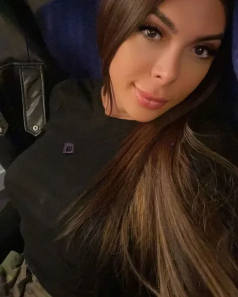 Photo from listing “Sara”, age 27