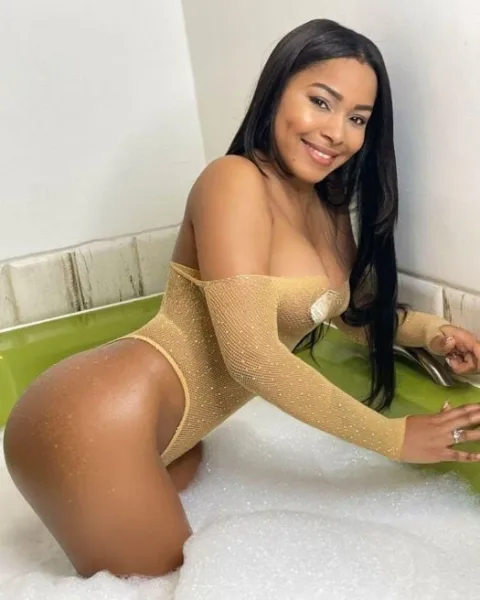 Photo from listing “Karol”, age 21