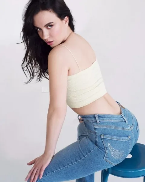 Photo from listing “Rosy”, age 23