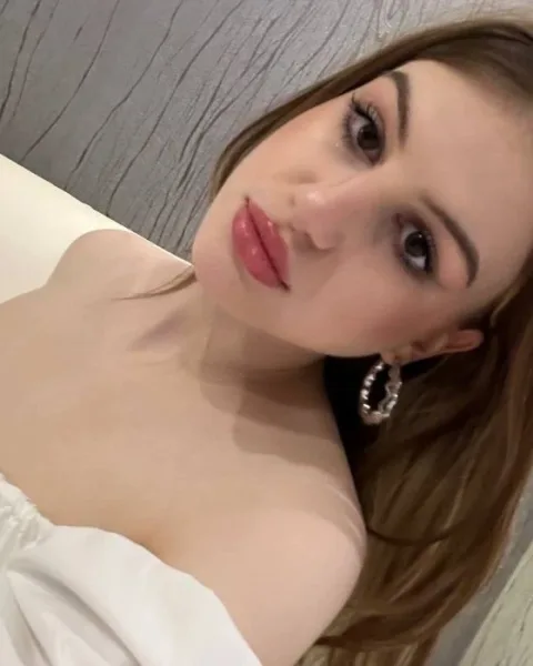 Photo from listing “Karina”, age 20